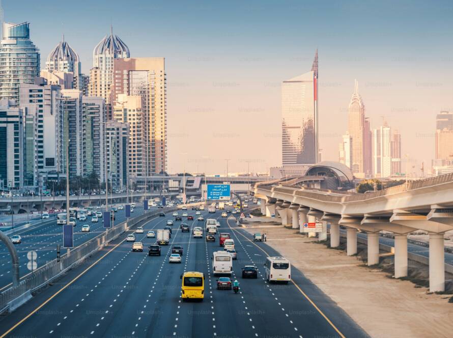 Dubai’de Trafik Hangi Yönde Akar?